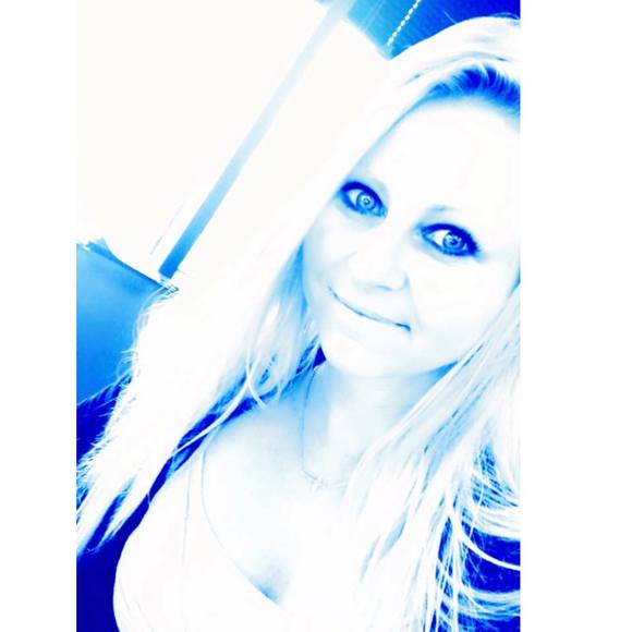 Meet your Posher, Paula - Picture 1 of 1